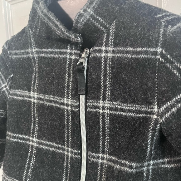 Cherokee girls toddler 18 M Black and White Pea Coat Classic plaid zipper - Picture 2 of 6